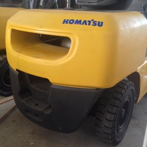 Chariot élévateur compact de 5 tonnes Komatsu FD50 de haute qualité, machines d'ingénierie japonaises d'origine. - Product Image 5