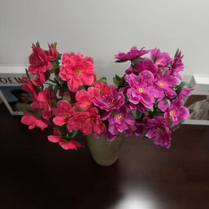 Bouquet d'azalées artificielles Junheyuan jaunes, roses, rouges et violettes en soie pour décoration intérieure et extérieure, arrangement floral - Product Image 2