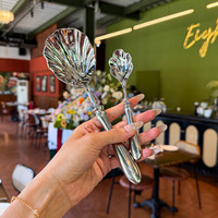 Cuillère de service en acier inoxydable 304, style moderne et minimaliste, avec manche en forme de gourde, finition miroir haut de gamme, directement de l'usine