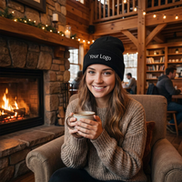 Bonnet d'hiver chaud personnalisé de couleur unie pour l'extérieur, avec logo personnalisé, pour femmes et hommes, style pêcheur classique, bonnet tricoté à revers pour le ski et les activités de plein air