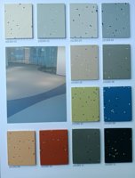 Revêtement de sol en caoutchouc à motif Nora Hammer similaire, disponible dans une variété de couleurs, est utilisé pour les bâtiments hôteliers