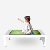 Table d'écran tactile d'intérieur d'affichage à cristaux liquides de verre trempé imperméable de 55 pouces tout en un table intelligente interactive de contact de PC