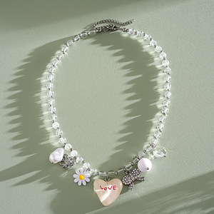 Collier avec pendentif en forme de cœur mignon, fleur en strass et pendentif en forme de cœur, chaîne perlée plaquée argent pour femmes, à porter au quotidien - Product Image 6