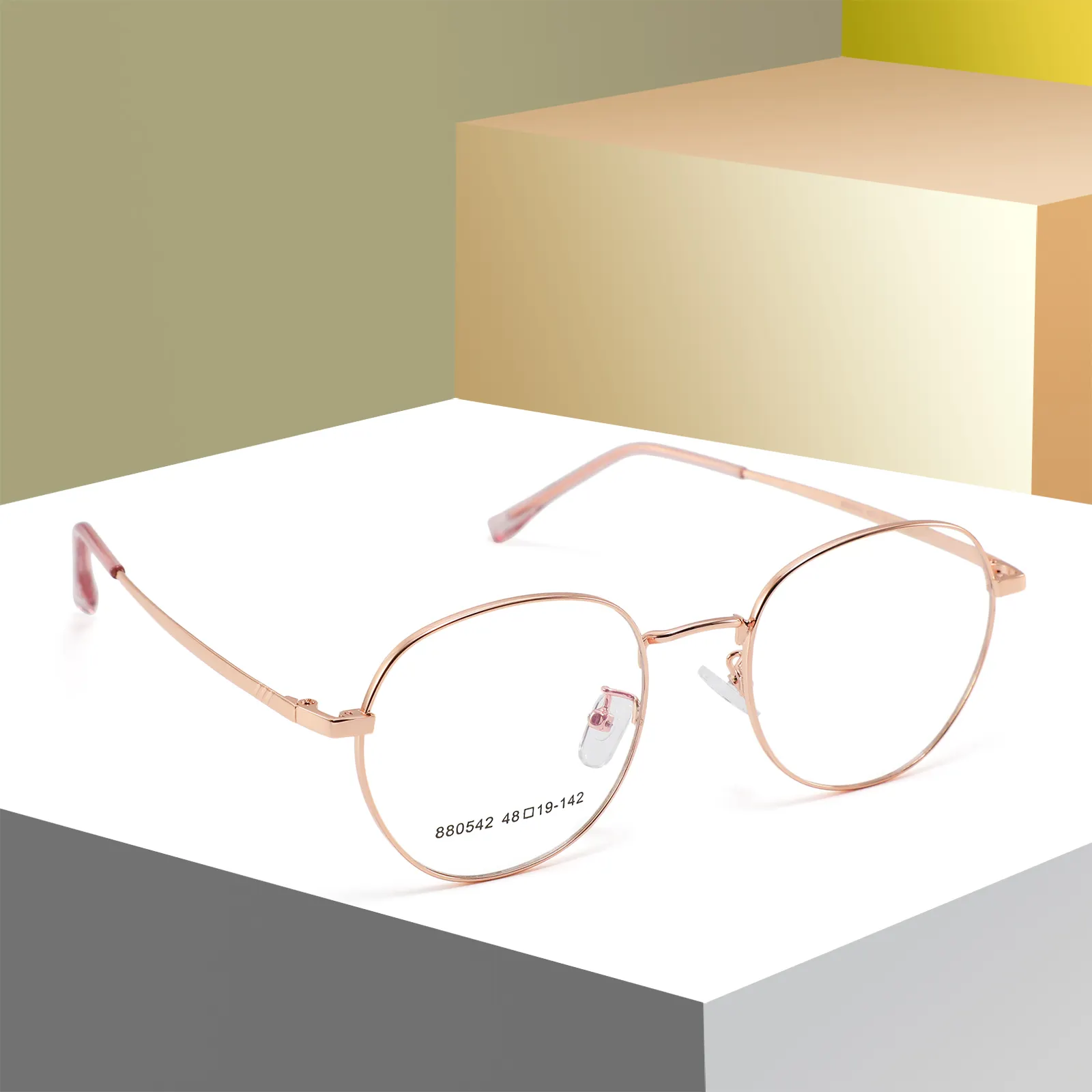 Montatura da vista in metallo visualizza montaggio a parete donna design luxury eyewear 2022