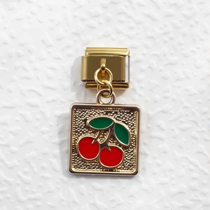 Bracelet élastique DIY en acier inoxydable plaqué or étanche italien avec pendentif breloque cerise et diamant, cadeau pour l'Italie - Product Image 4