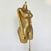 Mannequin femme grande taille en fibre de verre renforcée, style européen et américain, avec hanches généreuses et taille fine, demi-corps