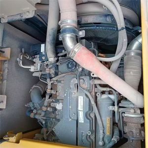 Moteur de pompe à engrenages Cat pour machine Komatsu SY 195, excavatrice de 19,5 tonnes, mini-excavatrice de 5 tonnes d'occasion en bon état, d'origine - Product Image 5