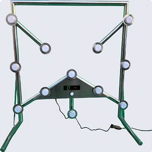 Ultrahelles Tasten-Reaktionstest-Spielgerät aus Metall für Männer und Frauen, Teambuilding und Spielplatznutzung - Product Image 2