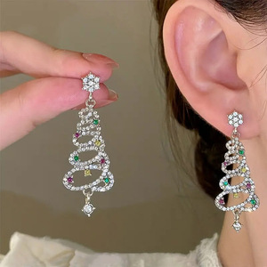 Orecchini Pendenti a Forma di Albero di Natale per Donne, Gioielli Scintillanti e Colorati, Regalo Festivo alla Moda - Product Image 1