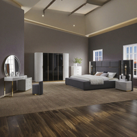 Ensemble de meubles de chambre à coucher modernes de luxe royal blanc avec lit king size et rangement en bois, idéal pour les chambres spacieuses