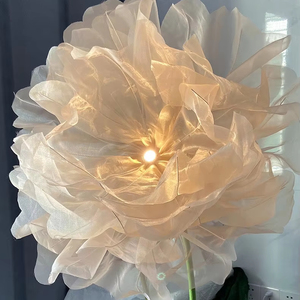 Peonía Floral de apertura y cierre automático hecha a mano de lujo con luz ambiental para decoración de fondo - Product Image 1