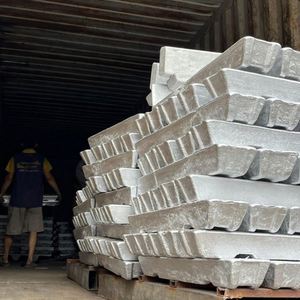 Compra al por Mayor de Lingotes de Aluminio de Alta Calidad 99.9% Serie 6000, Aleación Estándar Internacional, Reciclaje con Control de Calidad Secundario Estricto - Product Image 5