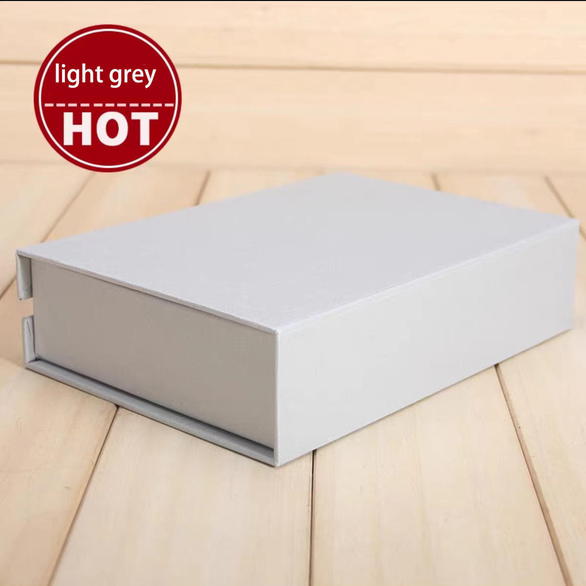 สีเทาอ่อน