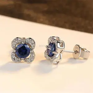 PUSHI jewelry moissanite Diamond Sapphire orecchini in oro bianco 18 carati orecchini a bottone con fiore a quattro foglie 30 punti tendenza moda semplice femminile