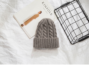 2020 hat female autumn and winter twist knit wool top hat Korean version wild hood casual student heard cold protection hat - Product Image 4