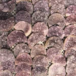 Le meilleur <span class=keywords><strong>prix</strong></span> pour un cluster de cristaux <span class=keywords><strong>d</strong></span>'<span class=keywords><strong>eau</strong></span> naturels violets en forme de lune pour la <span class=keywords><strong>d</strong></span>écoration intérieure et la guérison - Product Image 4
