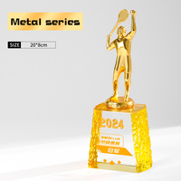 Vente en gros de globe terrestre de luxe en métal doré et cristal de verre trophée et prix d'honneur créatif souvenir de cristal