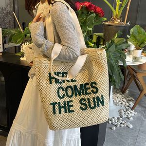 Sac fourre-tout tressé grande capacité HERE COMES SUN, en coton et polyester, idéal pour la plage, l'hiver, le printemps et l'été - Product Image 5