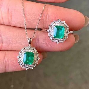 Bague pendentif Xinfly en or 18 carats, bijoux fins, émeraude verte vif de Zambie 1,16 carat et diamant, style classique pour mariages et fêtes - Product Image 1