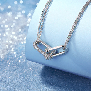 Collana in Argento Sterling S925 con Moissanite 0.5 CTW, Stile Spilla di Sicurezza, Pendente Scintillante con Pavé Completo, Placcato Oro 14K Rodiato, Certificato GRA - Product Image 3