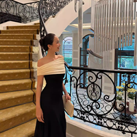 Robe maxi élégante et chic, blanc et noir contrastés, épaules dénudées, robe de soirée formelle de jour comme de nuit, simple et chic, robe de fête, de mariage ou de dîner pour femmes