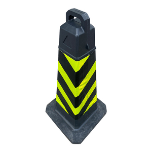 Cône de signalisation haute visibilité 750 mm avec bandes réfléchissantes noir et jaune, style standard, pour zones de construction, utilisation au sol - Product Image 5