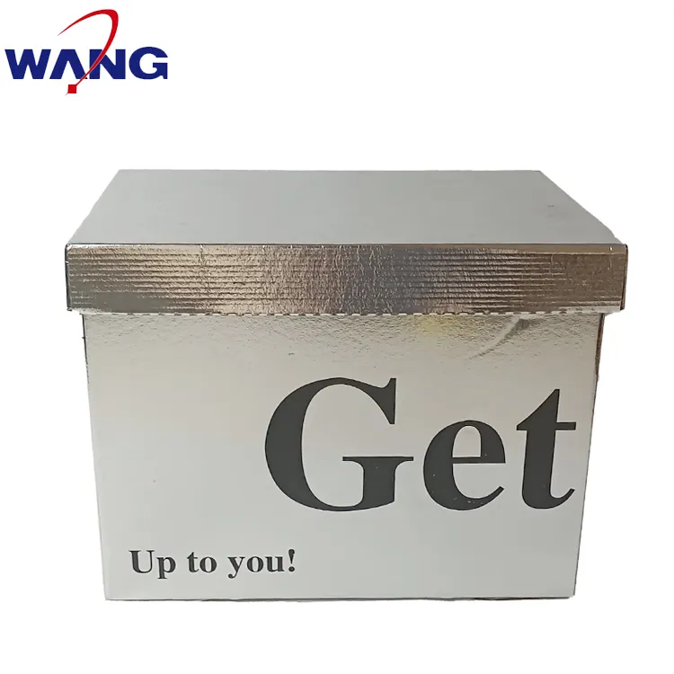 recyclable portable apparel packaging box The handle can be moved to arrange and store the carton