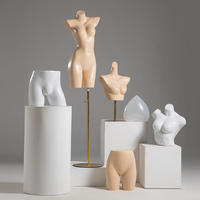 Mannequins en plastique personnalisés, demi-corps féminin, pour vitrine de magasin de vêtements