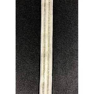 ริบบิ้นกำมะหยี่สีพื้นแบบหน้าเดียวพร้อมโลโก้สั่งทำ Zari  โบว์กำมะหยี่โพลีเอสเตอร์เส้นใยเมทัลลิกย้อมสีได้ สำหรับใช้กับเสื้อผ้า - Product Image 3