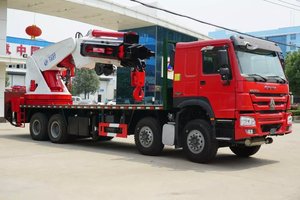 Grúa articulada HOWO 8x4 de 4 ejes y 100 toneladas, grúa hidráulica de brazo plegable montada en camión para el transporte de maquinaria - Product Image 3