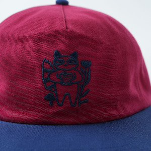 Casquette 5 panneaux non structurée de qualité supérieure, logo brodé personnalisé, profil bas, visière légèrement incurvée pour hommes et femmes - Product Image 6