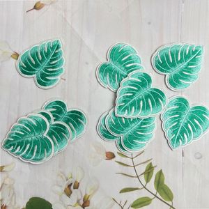 Autocollant décoratif brodé exquis en forme de feuille réaliste - Product Image 4
