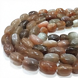 Perles de pierre de lune Schiller dorées : Pépites lisses et polies, brin de 8 pouces - Product Image 1