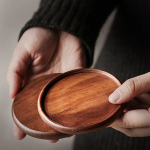 Posavasos de madera de nogal negro estilo japonés, soporte redondo de madera maciza para tazas de té, tapete aislante del calor para accesorios de café y té - Product Image 1