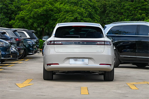 SUV électrique pur AITO M5 Ultra adapté aux familles - 602 km CLTC, batterie 83 kWh, son 360° °   Caméra de recul pour véhicule à propulsion arrière - Product Image 5
