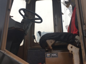 รถตักล้อยาง CAT 950F มือสอง ปี 2020 รับน้ำหนักได้ 15 ตัน พร้อมเครื่องยนต์ ปั๊ม เกียร์บ็อกซ์ และชิ้นส่วนสำคัญ - Product Image 6