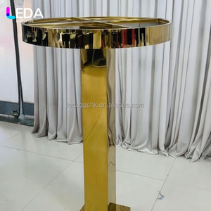 Centro de Mesa Moderno LEDA de Acero Inoxidable Dorado con Cuentas Colgantes para Decoración de Mesa en Bodas, Eventos y Fiestas - Product Image 6