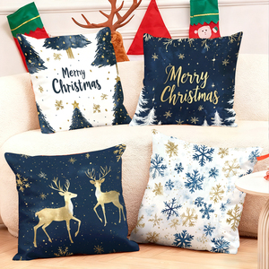Gối trang trí Giáng sinh với họa tiết tuần lộc và bông tuyết lễ hội, mang đến không khí vui tươi cho không gian ấm cúng theo mùa. - Product Image 1
