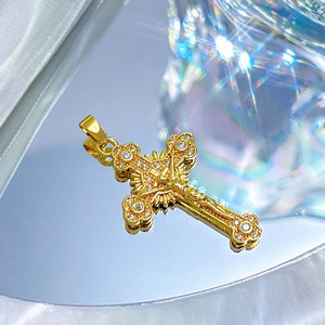 [Pendentif en cuivre véritable or] <span class=keywords><strong>Croix</strong></span> <span class=keywords><strong>de</strong></span> Jésus, prière, <span class=keywords><strong>croix</strong></span> religieuse, bijoux faits main transfrontaliers, micro-incrustation <span class=keywords><strong>de</strong></span> zirconium assortie - Product Image 3