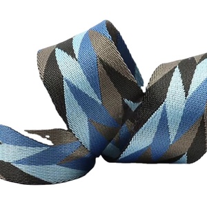 Cintura Casual da Donna in Tessuto Lavorato a Maglia con Fibbia Regolabile in PU, Design Intrecciato Multicolore per Jeans - Product Image 1