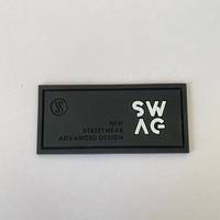 Faible MOQ, personnalisation rapide, logo, nom, qualité supérieure, étiquette en PVC souple 3D, logo, imperméable, couture sur patch en silicone PVC pour vêtements
