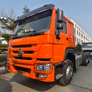 Camión con cabeza de tractor HOWO <span class=keywords><strong>Actros</strong></span> 6X4 usado, remolque diésel de <span class=keywords><strong>segunda</strong></span> <span class=keywords><strong>mano</strong></span> a la venta Euro 2, estándar de emisión, cámara de dirección trasera izquierda - Product Image 2