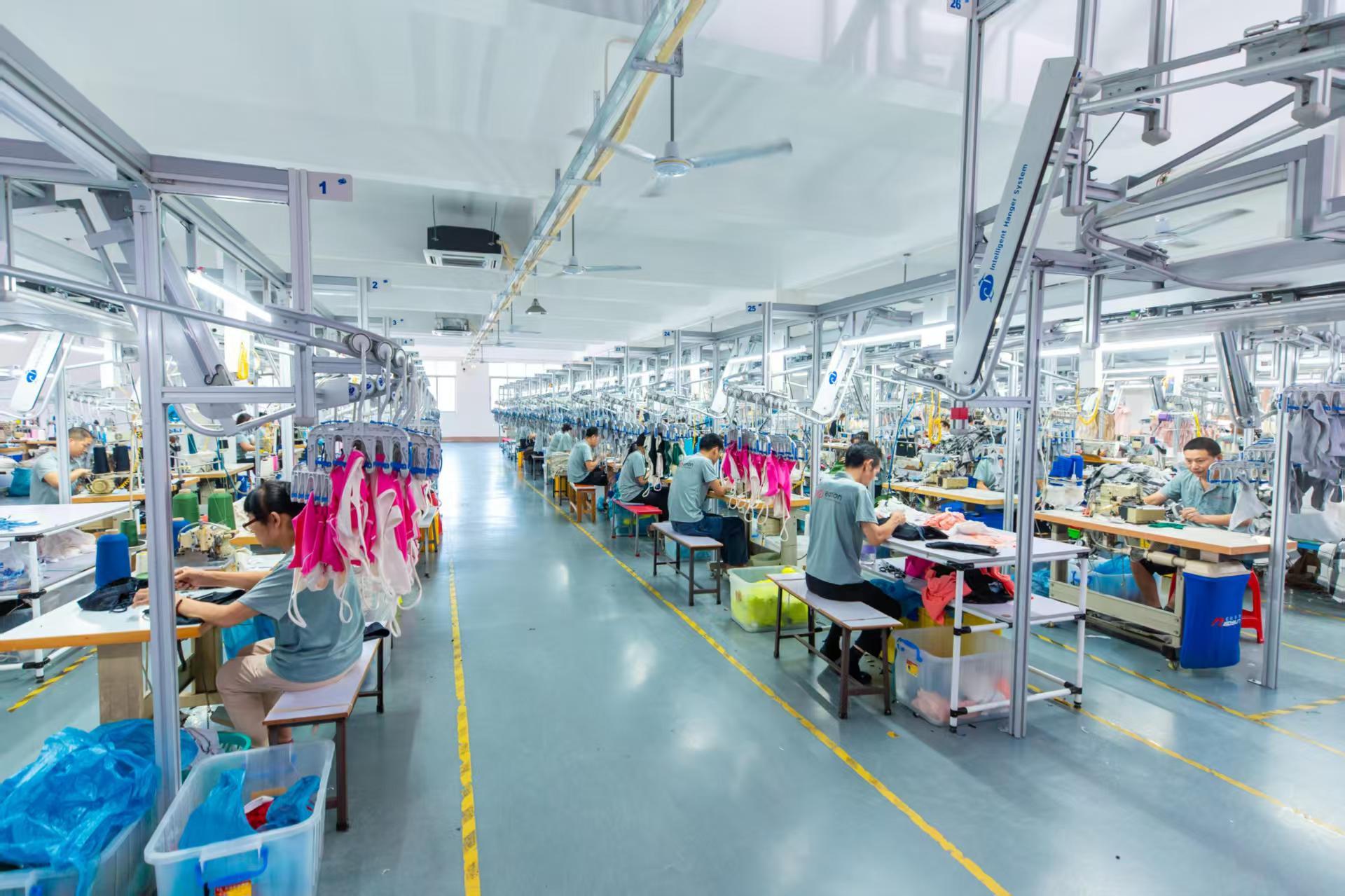 Heyuan Chaoqu Clothing Trading Co., Ltd. logo