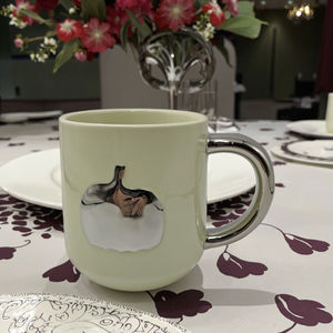 Venta al por mayor de tazas de cerámica con mango dorado personalizado patrón de calabaza sublimación todo el gres vegetariano para Matcha Brewing Drinking Cup - Product Image 3