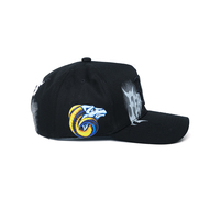 Gorra de béisbol de 5 paneles de algodón y gamuza personalizada al por mayor con estampado de cabra, pintura en aerosol, pedrería y hebilla ajustable de doble fila
