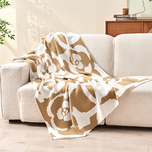 High Quality Office Nap Flower Blanket for Couch <strong>Sofa</strong> Wholesale <strong>Bed</strong> Blankets Designer Floral Knitted Throw Blankets for Winter - Product Image 1