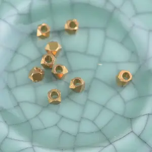 生铜刻面小珠2毫米钻石切割实心黄铜间隔珠