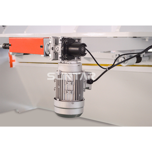 Cisaille hydraulique à métal à bon prix, machine de découpe de tôles de fer de 3200 mm - Product Image 3