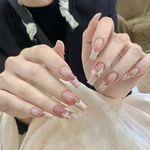 สติ๊กเกอร์ติดเล็บแบบไล่ระดับสีติดโบว์แบบฝรั่งเศสทำมือ30ชิ้นสำหรับ2024 - Product Image 1