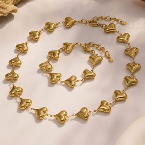 Collar de Cadena para Clavícula con Colgante de Corazón de Acero Inoxidable Chapado en Oro para Mujer, Diseño Moderno y de Gran Venta - Product Image 5